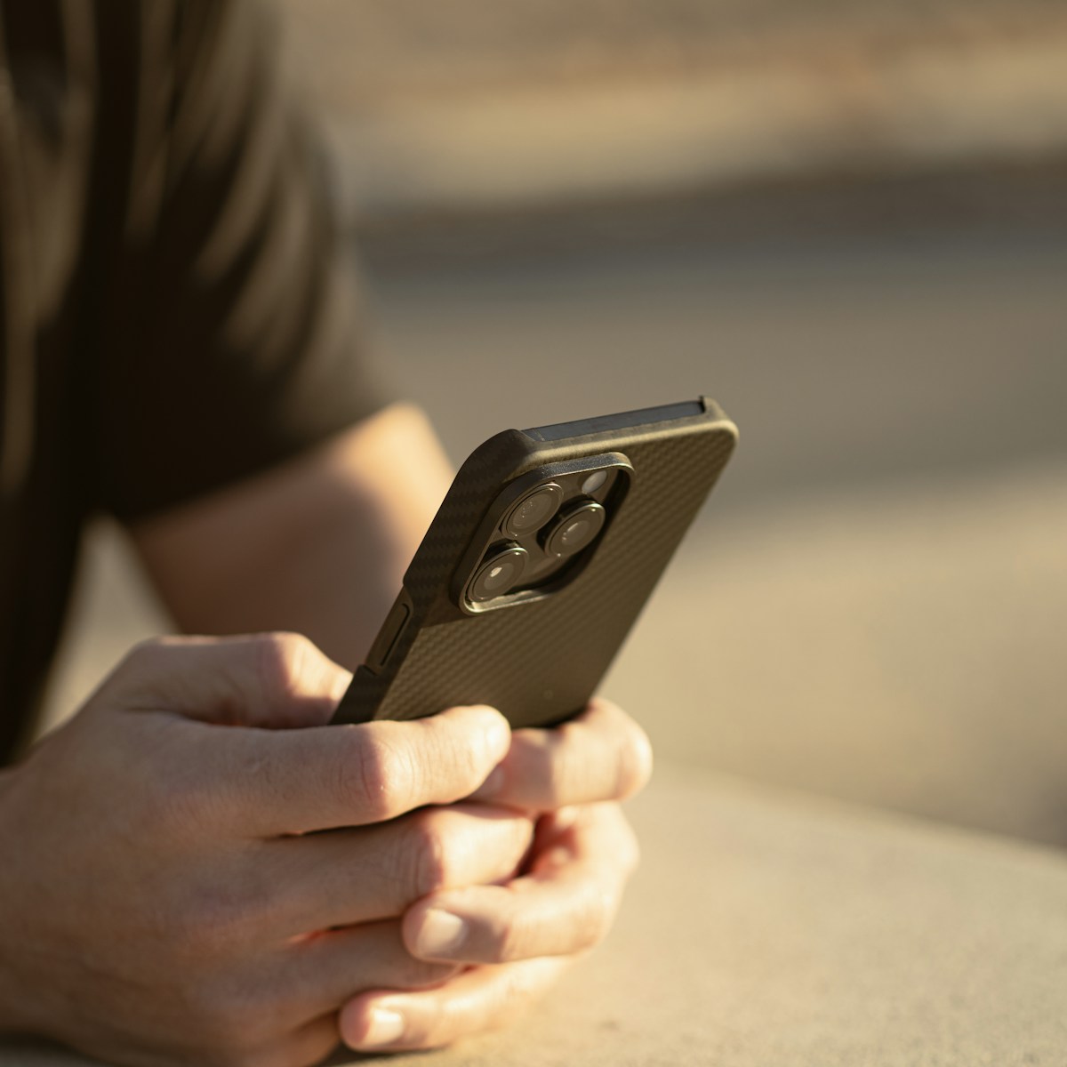 Ápoló mobilkészülékre diktál — diktálási példa